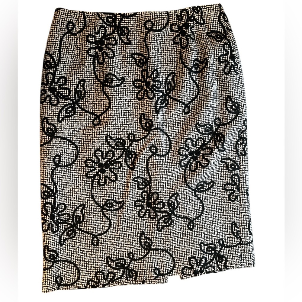 Talbots Textured Embroidered Wool Blend Black Ivory Skirt Vintage Y2K Sz 8